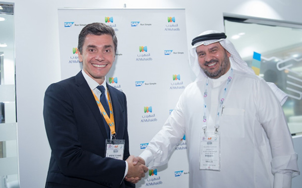 (R-L) Abdulkareem Al Khalaiwi, Vice President of IT, Al Muhaidib Group with Steve Tzikakis, President of Europe, Middle East, and Africa (EMEA) South, SAP