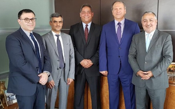 Right to Left: Habib Mahakian, Vice President, Gulf at Dell EMC and Srood Sherif, Group Chief Information Officer at KFH, with Dell officials