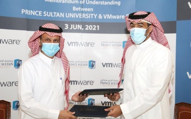 (L-R) Dr. Mohamed Alkanhal, Dean of Computer & Information Sciences, PSU: Saif Mashat, Country General Manager for Saudi Arabia.