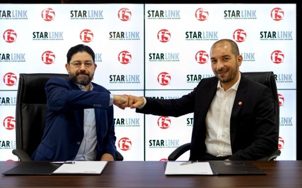 Mahmoud Nimer, President-StarLink & Nasser El Abdouli, Director of Channel Sales-META.