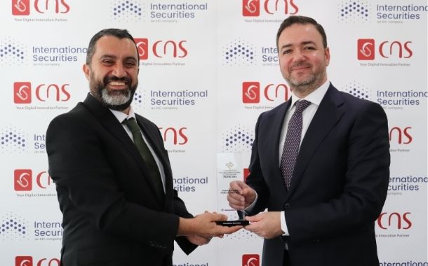 (L-R) Hatem Hariri, Managing Director, CNS Middle East; Ayman Hamed, CEO, International Securities.