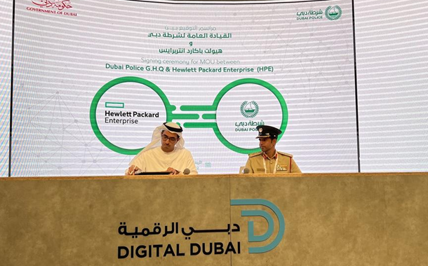 (L-R) Mr. Ahmad Alkhallafi, Managing Director for UAE, Hewlett Packard Enterprise and His Excellency Major General Khalid Nasser Al Razooqi, Director of the General Department of Artificial Intelligence at Dubai Police.