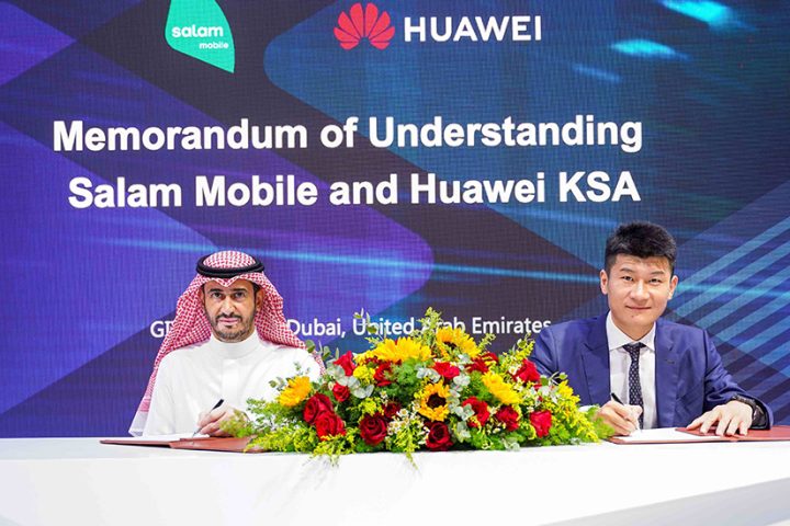 (L)Mr. Ahmed Al-Anqari, CEO of Salam (R) Mr. Keith Li, Vice President, Huawei Tech Investment Saudi Arabia