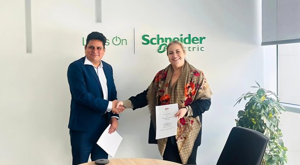 (L) Hemant Mali, Managing Director and Founder of Tech First Gulf