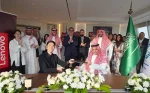Eng Mohammed Fahad Alshaikh and Lawrence Yu, Head of Lenovo Regional Headquarters, sign Al Majdoul Tower agreement for Lenovo’s Regional Headquarters in Riyadh