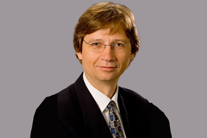 John-David Lovelock, Distinguished VP Analyst at Gartner.