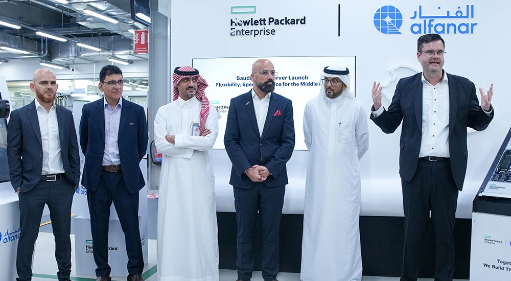 (Right) Markus Grabmeier, Vice President, alfanar Electric