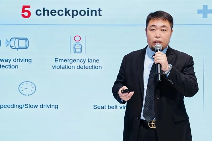 Arthur Fu, Co-President of HOLOWITS