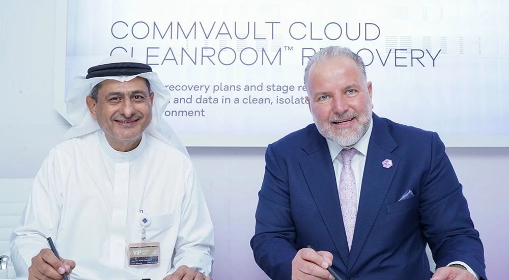 H.E. Engineer Ibrahim Yousef Raml, CEO of SAAED and Yahya Kassab, Sales Director and General Manager, Gulf and KSA, Commvault