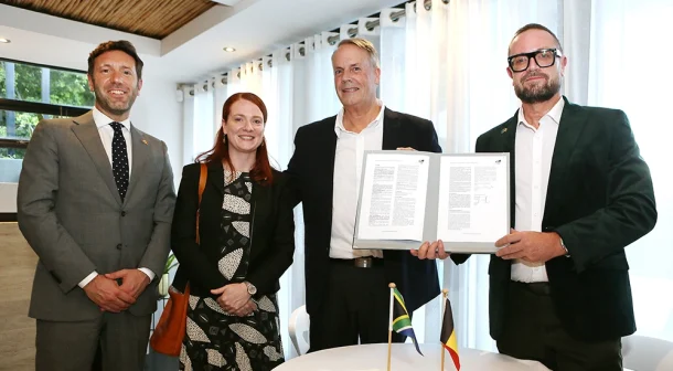 From left Nicolas Fierens Gevaert Belgium Consul General_ Catherine Bauwens Awex_ Anton Jac