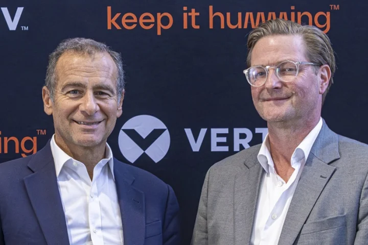 Alessandro Talotta, Managing Director, Italy of Digital Realty and Karsten Winther, President for EMEA at Vertiv