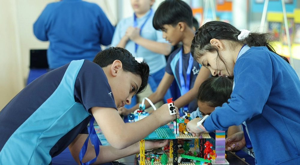 UAE students build autonomous robots at FIRST LEGO League ATLAB