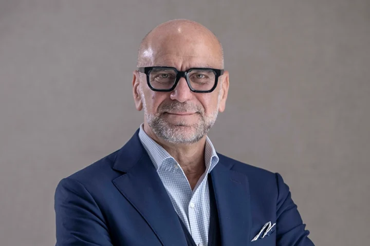 Roberto Mancone as Chief Executive Officer, du