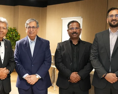 Jacky Panjabi, Manohar Panjabi, James Paul, Munish Panjab.