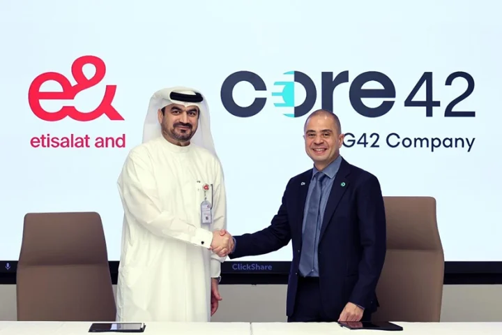 (L-R) Abdulla Ebrahim Al Ahmed, Chief Government and VVIP Relations Officer, e& UAE, and Sherif Tawfik, Chief Business Officer, Core42.
