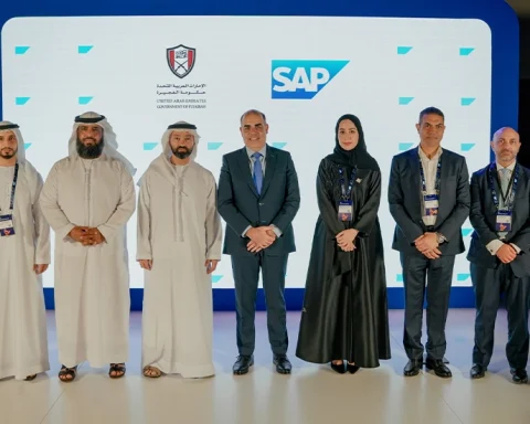 (L-R) Ehab Aljabri, Projects Manager, Fujairah Digital Government; Yousuf Alkaabi, Government Communication Manager, Fujairah Digital Government; Dr. Ahmed Hassan Almurshidi, Director of Fujairah Geographic Information System Center, and Sheikh Eng. Mohammed bin Hamad bin Saif Alsharqi, General Director of Fujairah Digital Government, met with Marwan Zeineddine, Managing Director, SAP UAE, and SAP executives at the launch of the SAP YPP initiative.