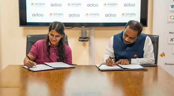 (L-R) Ms. Shreya Ilango, Technical Education Consultant for Middle East and North Africa (MENA) at Odoo and Dr. Balamurugan Balusamy, Dean, School of Engineering & IT, MAHE Dubai.