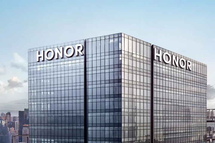 HONOR expands UAE retail presence as part of regional AI ecosystem shift.