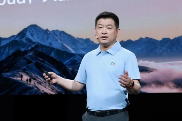 Dr. Peter Zhou, Director of the Board at Huawei and CEO of Huawei.