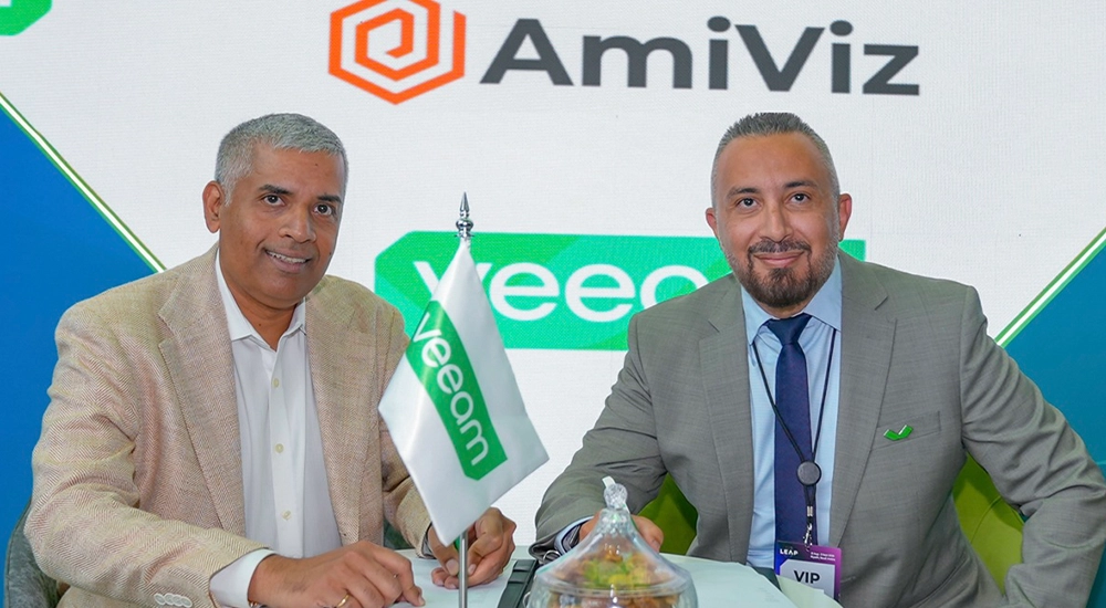 (L-R) Ramkumar Balakrishnan, CEO of AmiViz and Charbel Zreiby, Channel Director for EMEA East at Veeam.