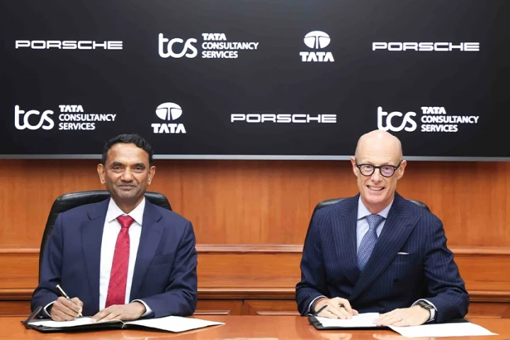 (L-R) K. Krithivasan, CEO and Managing Director, Tata Consultancy Services and Dr Michael Leiter, CEO, Porsche.