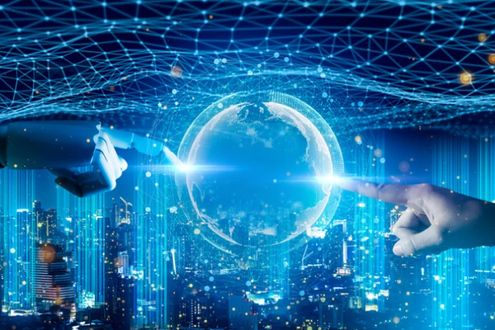 Huawei and Qualcomm sign 5G patent licence deal.